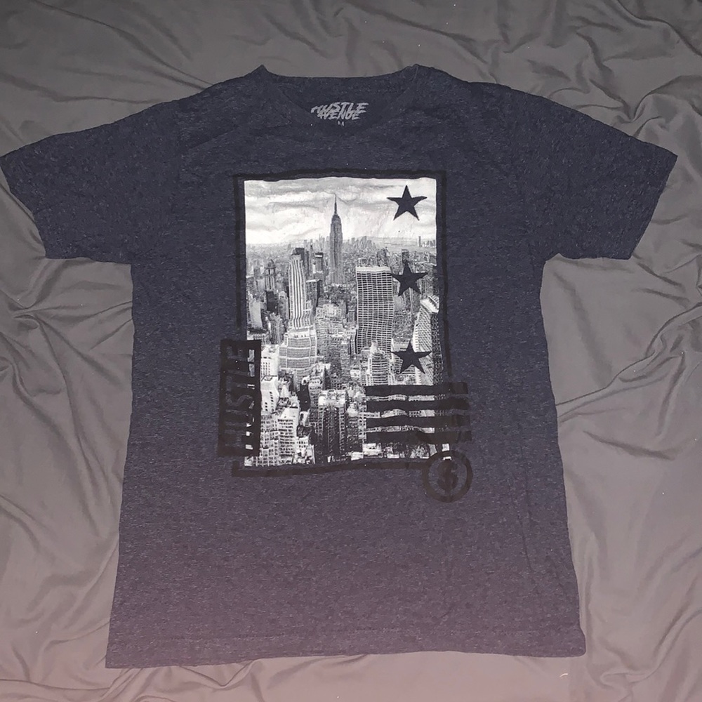 Medium hustle avenue shirt
